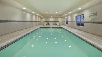 Indendørs pool