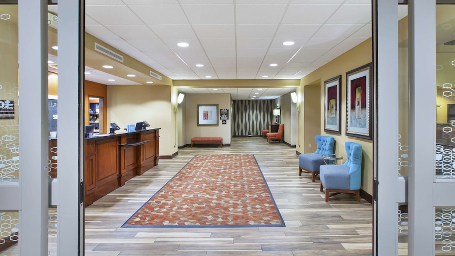 Hampton Inn & Suites Wichita Northeast