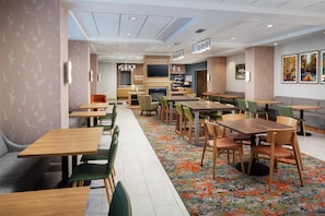 Desayuno buffet incluido todos los días