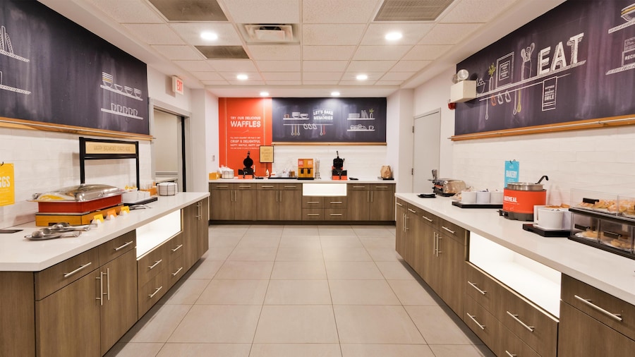 Hampton Inn & Suites Lanett-West Point
