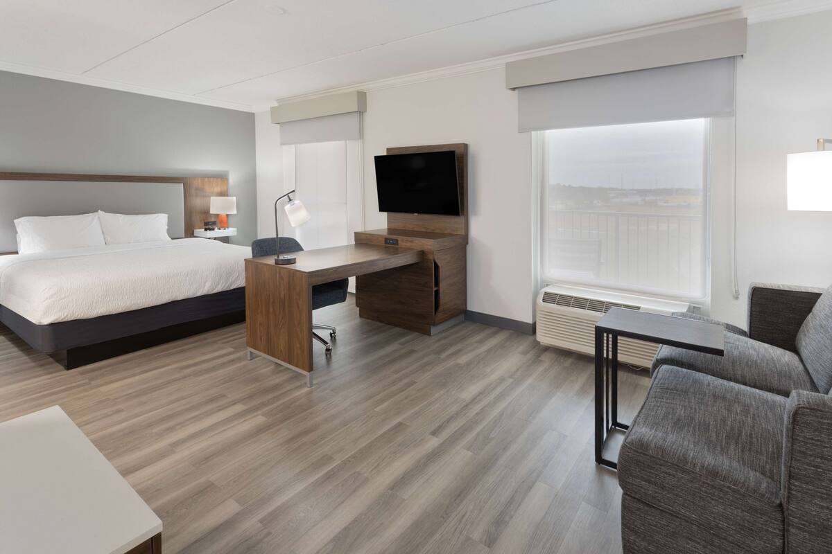 32-inch lcd tv with satellite channels, tv