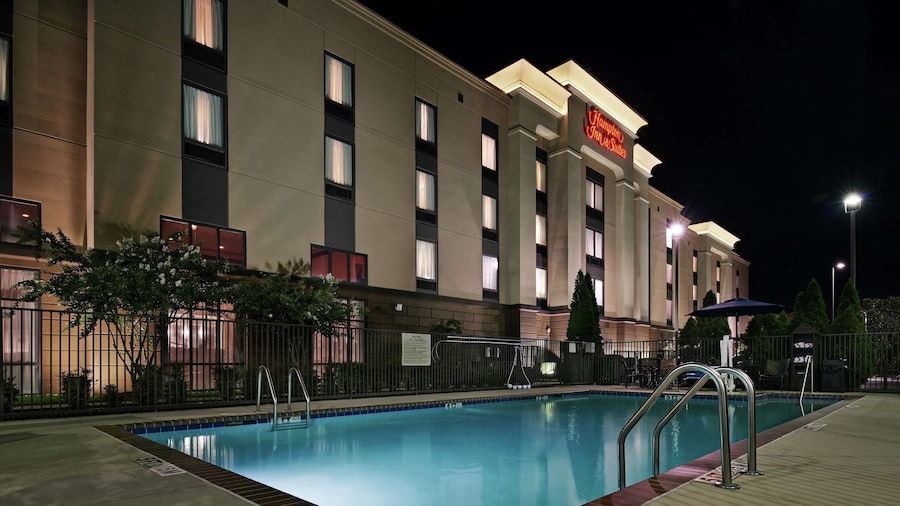 Hampton Inn & Suites Millington