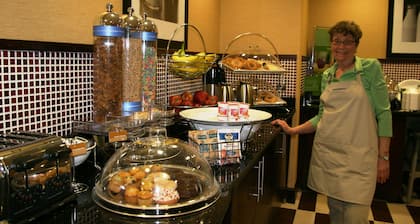 Hampton Inn & Suites Millington