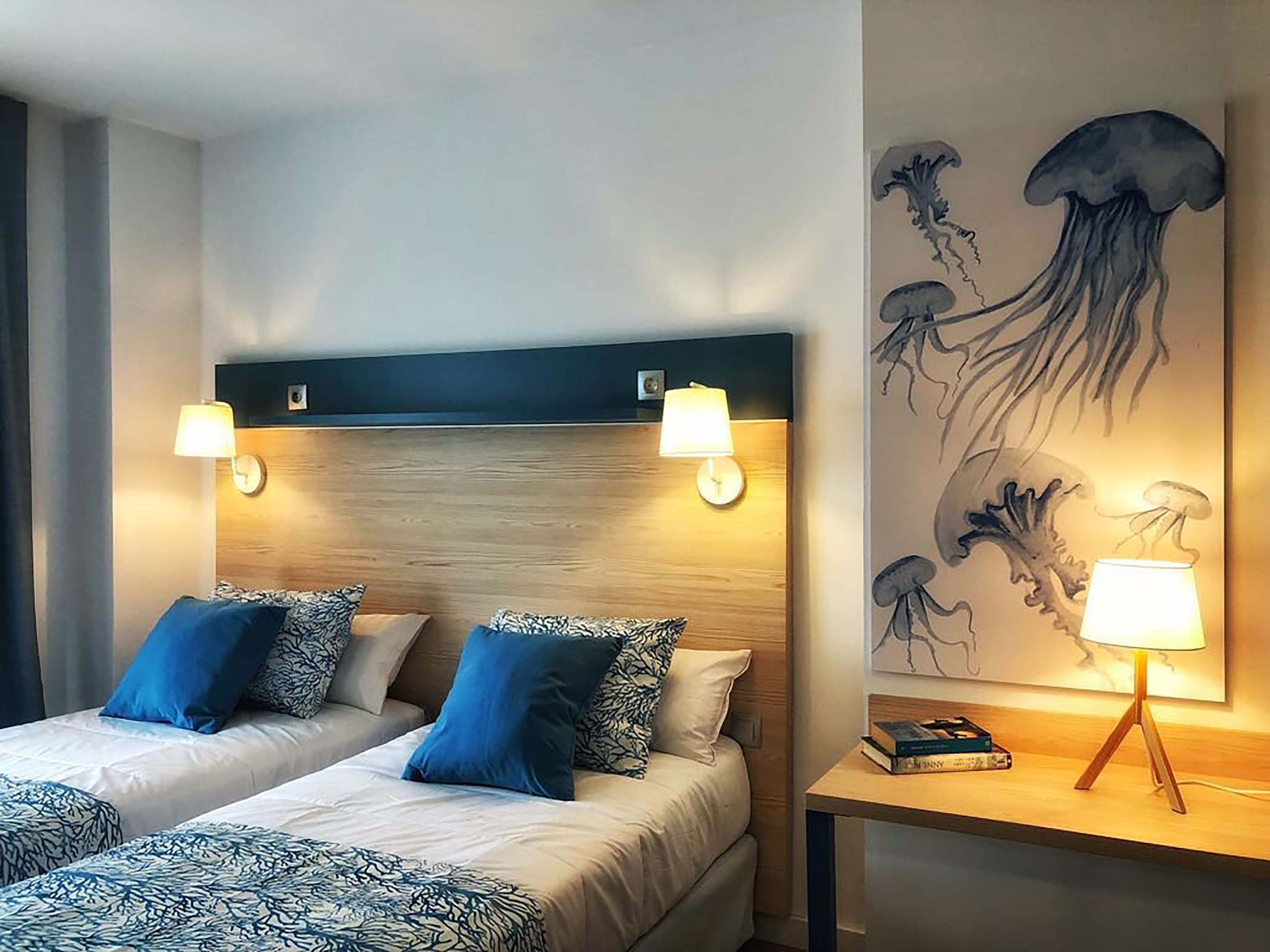 in-room safe, desk, free wifi, bed sheets