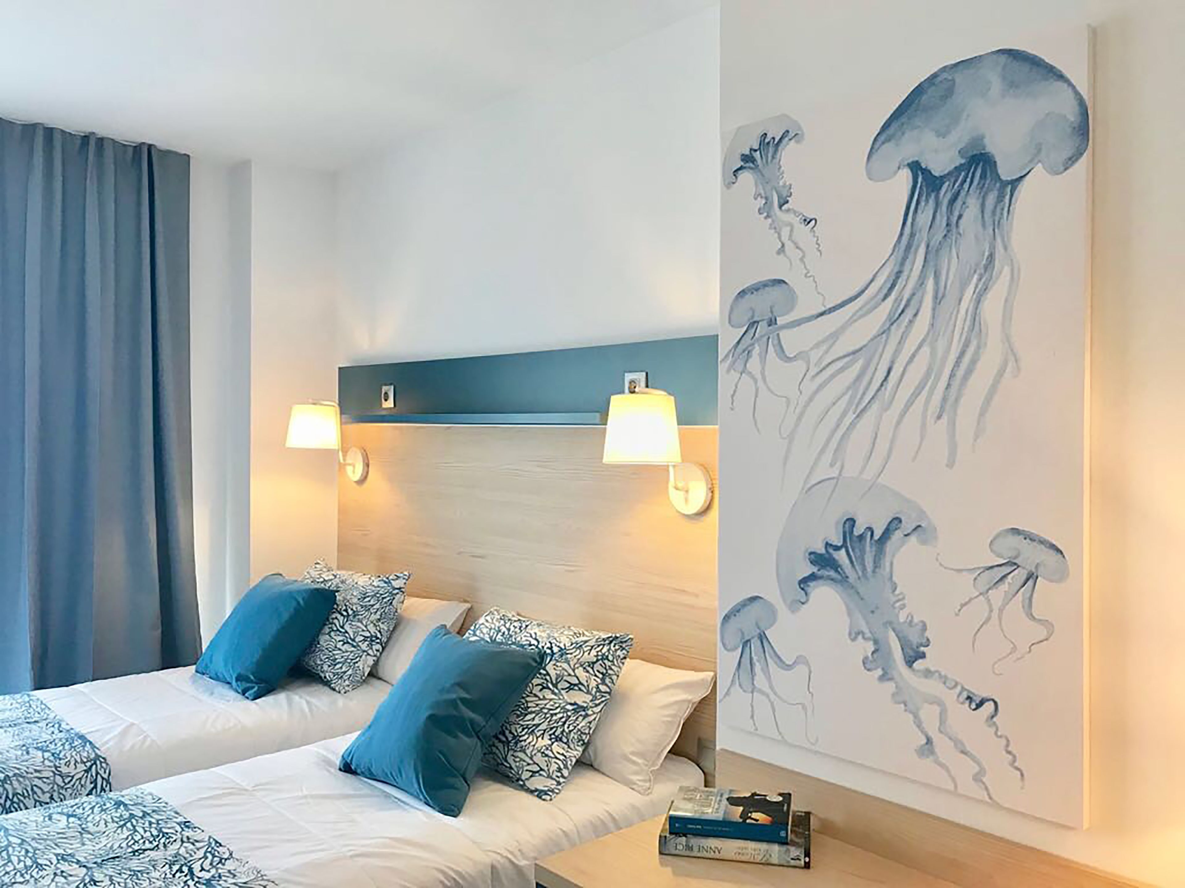 In-room safe, desk, free WiFi, bed sheets