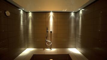 Sale per trattamenti di coppia, sauna, vasca idromassaggio, bagno turco