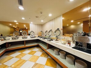 Daily buffet breakfast for a fee - Royal Seasons Hotel Taipei Nanjing West (Taipei)
