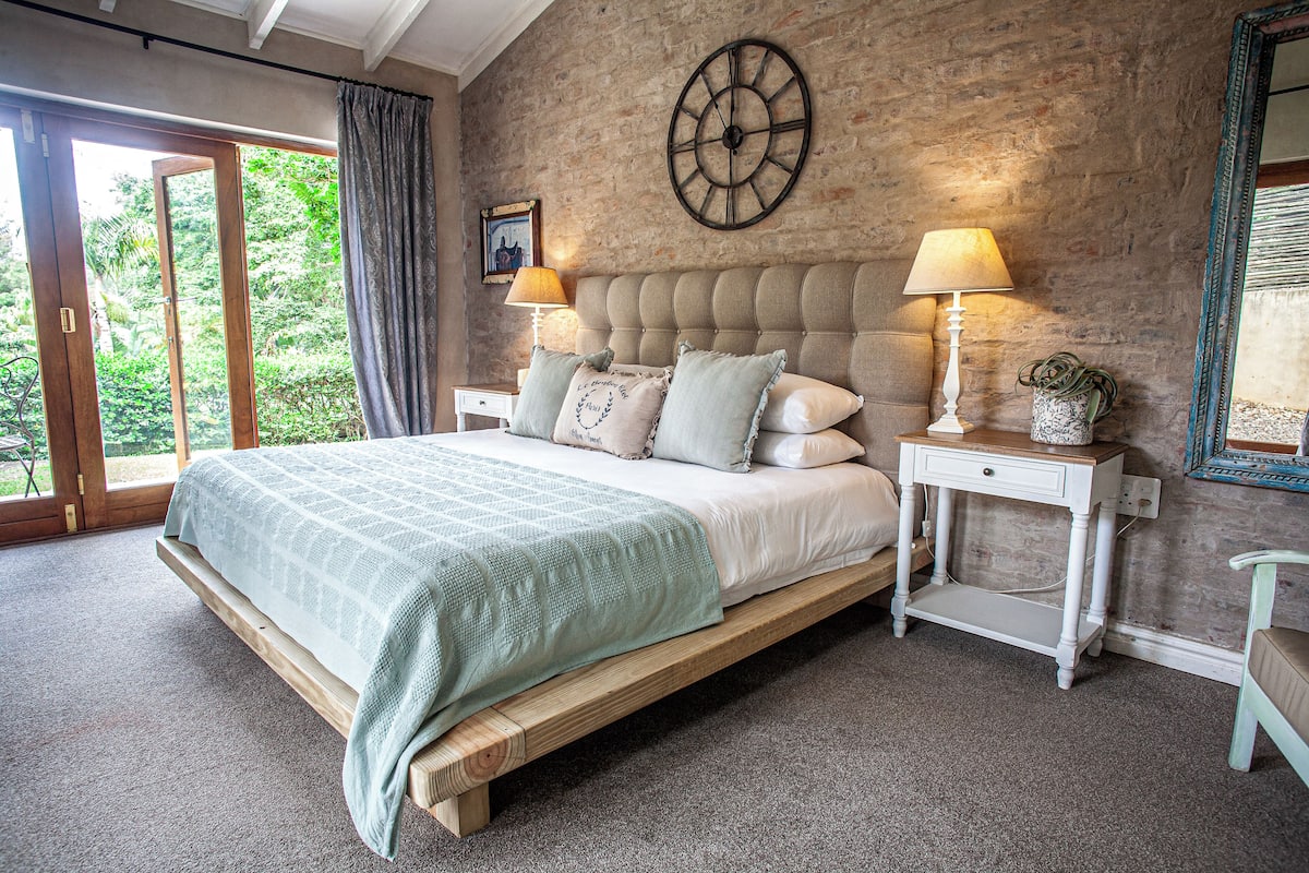 1 bedroom, premium bedding, pillow-top beds, in-room safe