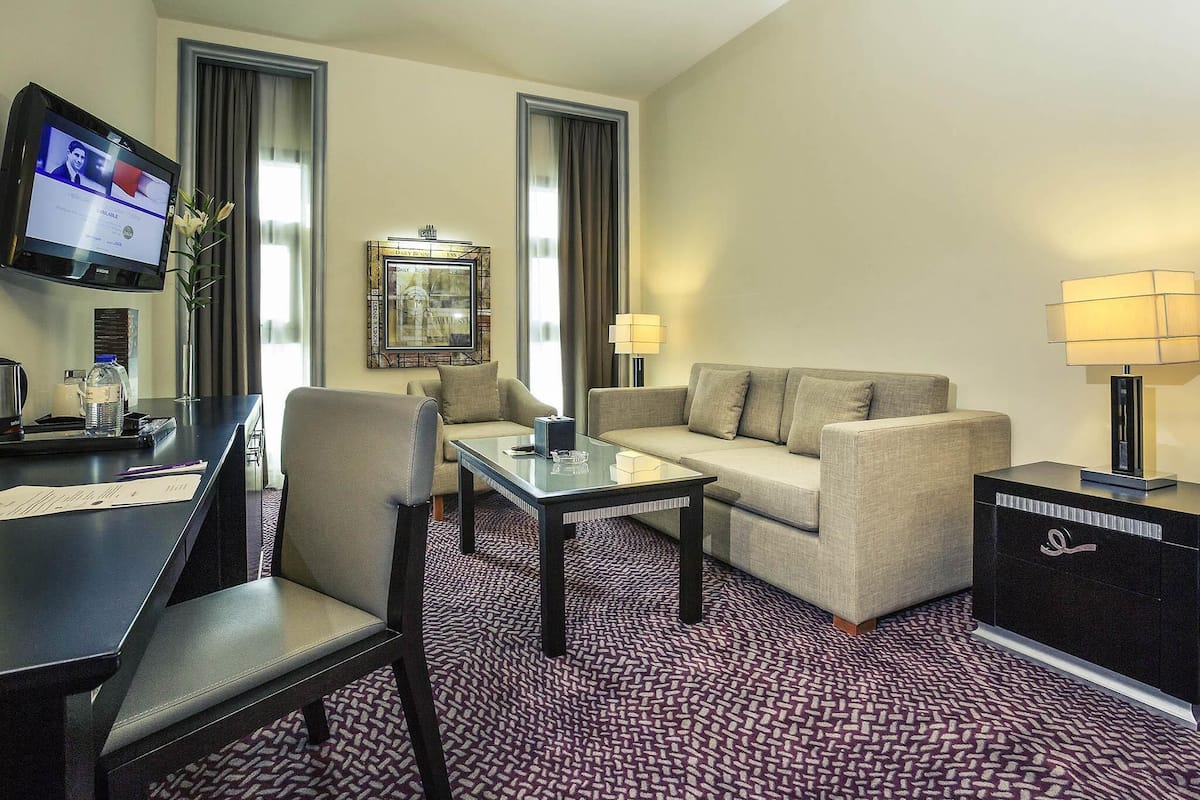 Literie de qualité supérieure, coffres-forts dans les chambres, bureau