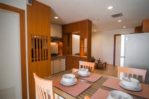 1 Bedroom Hotel | In-room dining