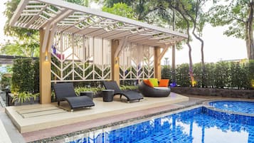 Outdoor pool, sun loungers