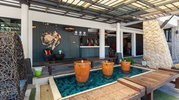 Coin salon dans le hall