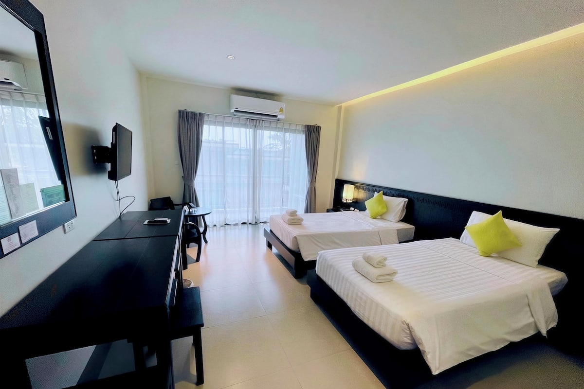 Deluxe Pool View (Twins) | Free minibar items, laptop workspace, blackout drapes, free WiFi