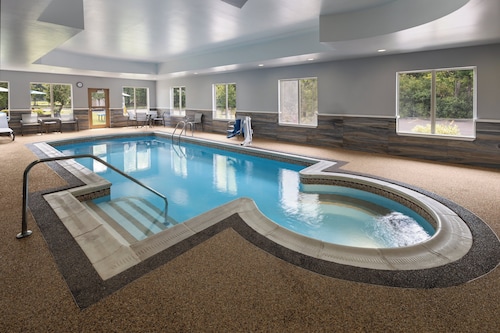 Holiday Inn Express Hotel & Suites Hamburg by IHG