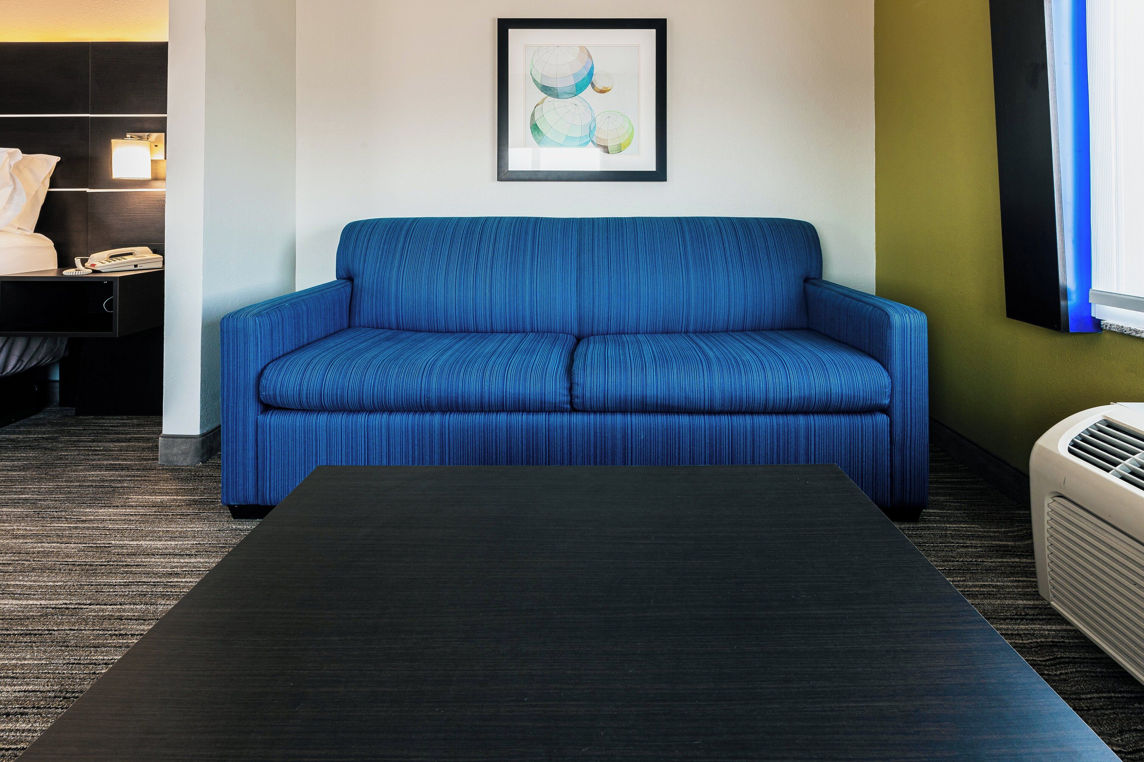 suite, 1 king bed, non smoking | in-room safe, individually furnished, desk, laptop workspace