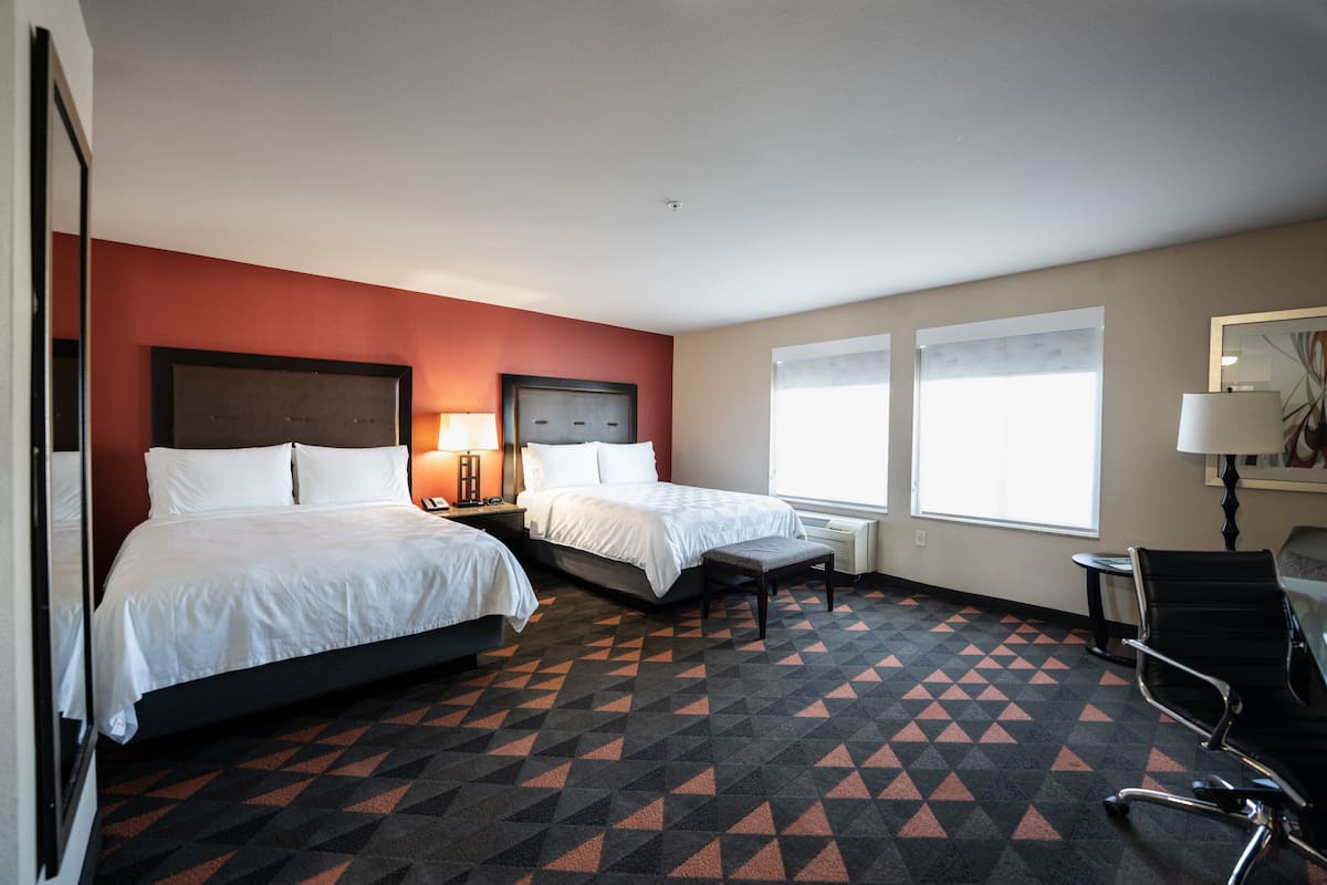 Premium bedding, pillow-top beds, minibar, in-room safe