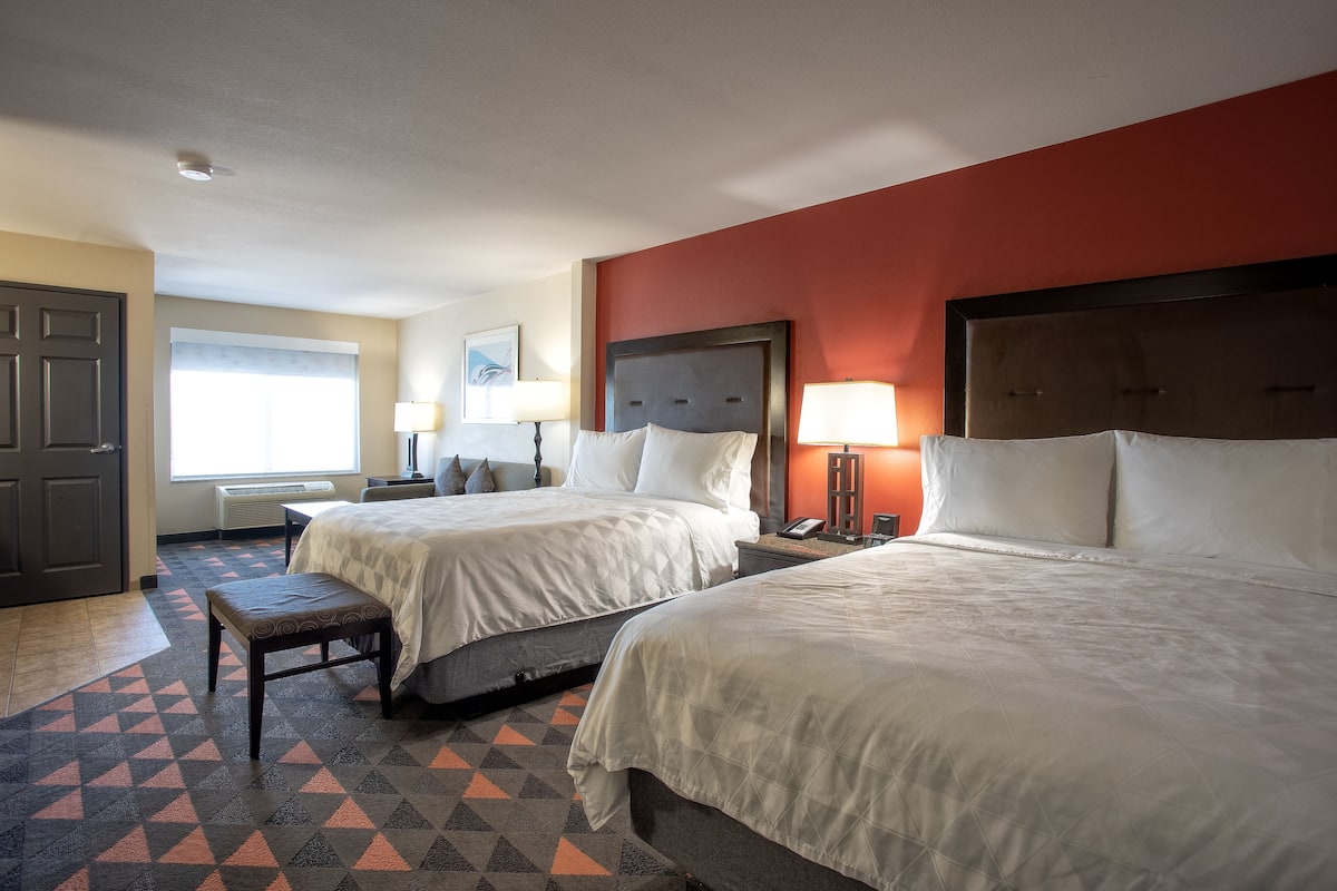 Suite, Multiple Beds | Premium bedding, pillow-top beds, minibar, in-room safe