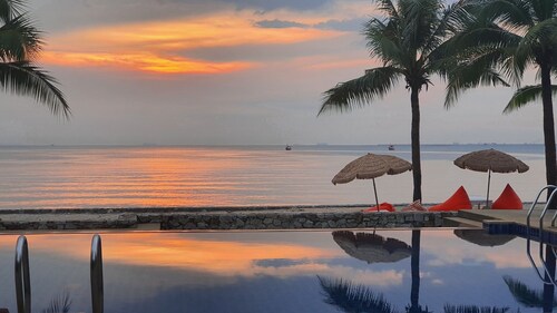 Serene Sands Health Resort