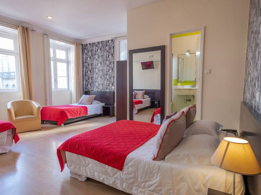 Quadruple Room | Free cribs/infant beds, free WiFi, bed sheets