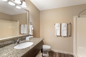 Suite, 2 Queen Beds, Non Smoking, Refrigerator & Microwave | Bathroom | Shower, free toiletries, hair dryer, towels