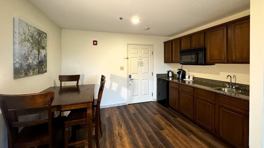Best Western Plus Valdosta Hotel & Suites