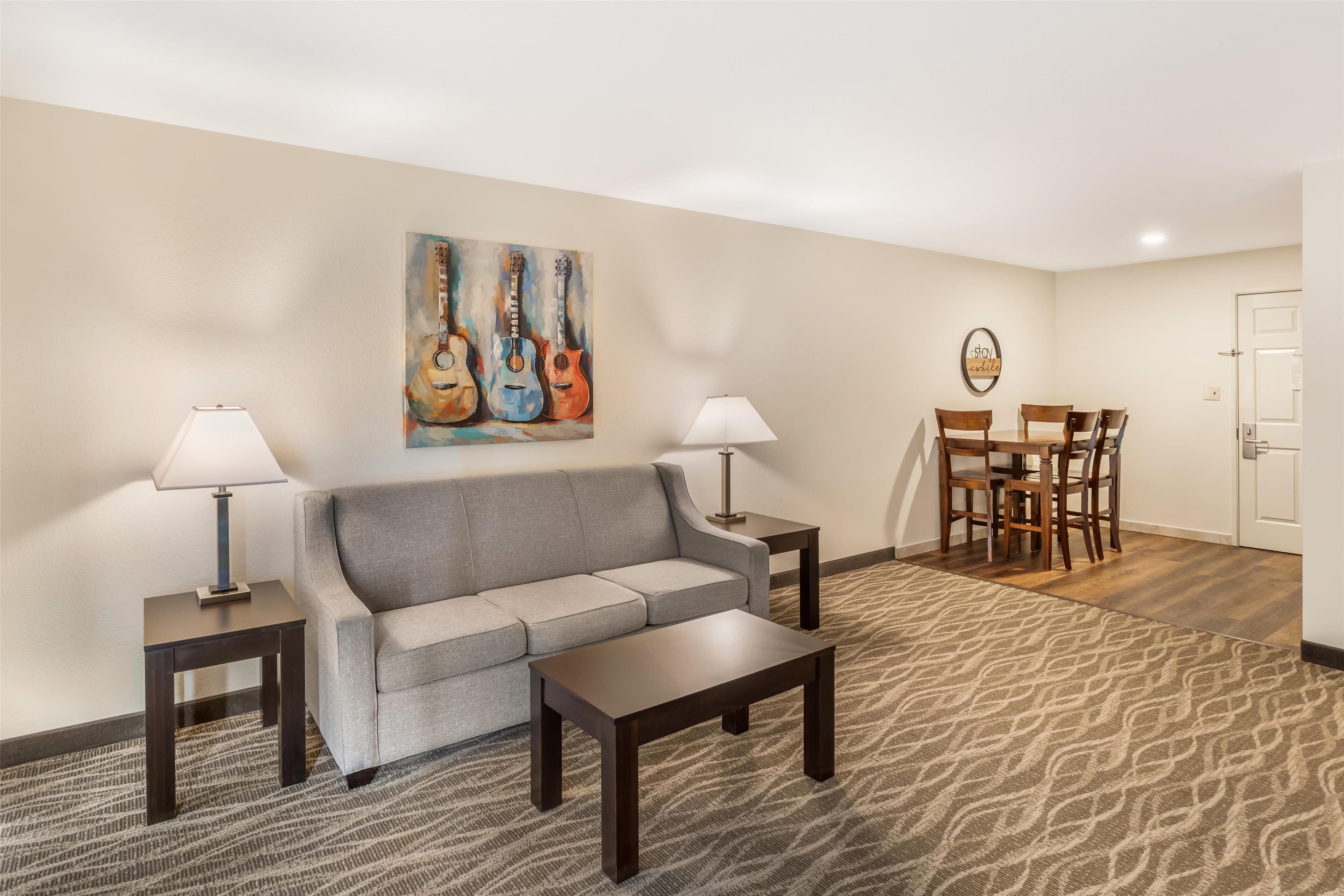 standard room, 1 king bed, non smoking, kitchen | desk, laptop workspace, iron/ironing board, rollaway beds