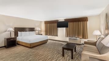 Standard Room, 1 King Bed, Non Smoking, Kitchen | Desk, laptop workspace, iron/ironing board, rollaway beds