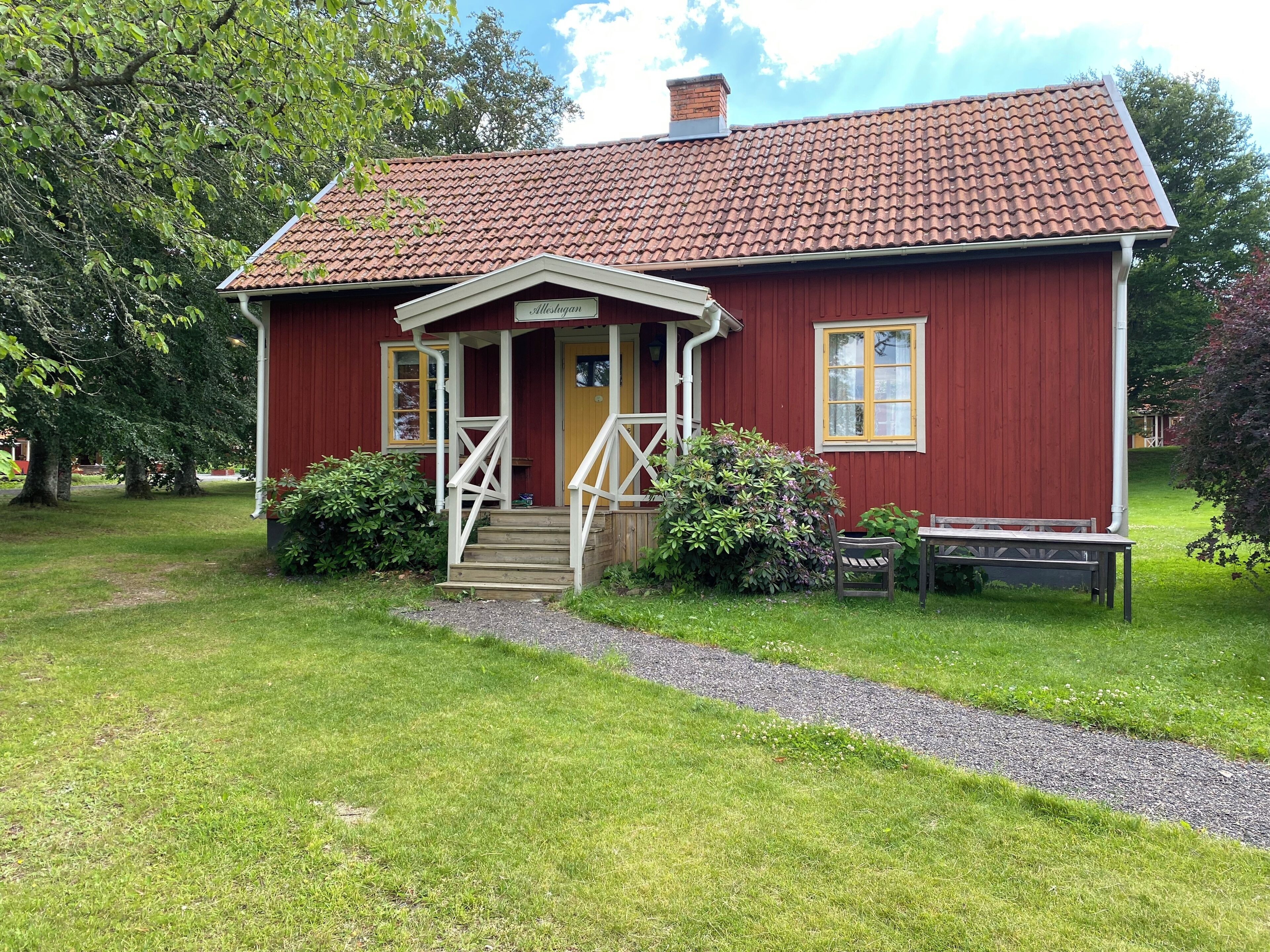 Family Cabin, Lake View | Individually furnished, desk, laptop workspace, iron/ironing board