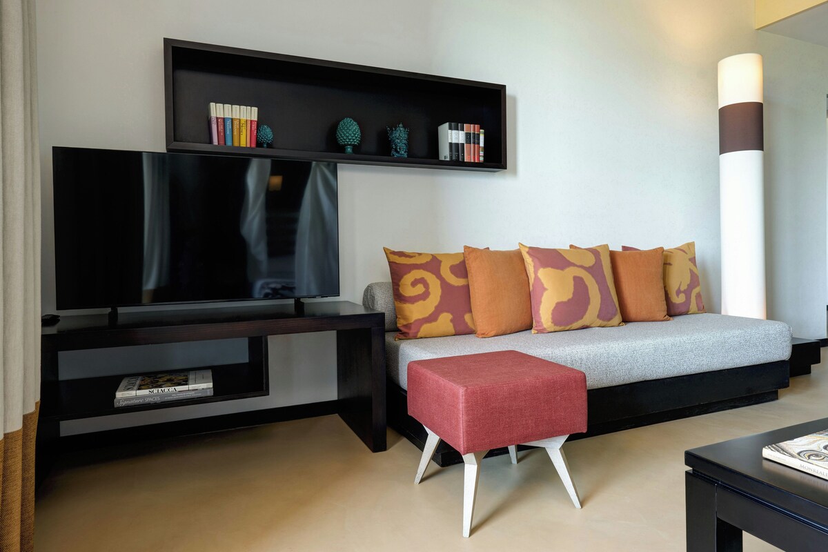 Family Room, 2 Bedrooms | Minibar, in-room safe, desk, soundproofing