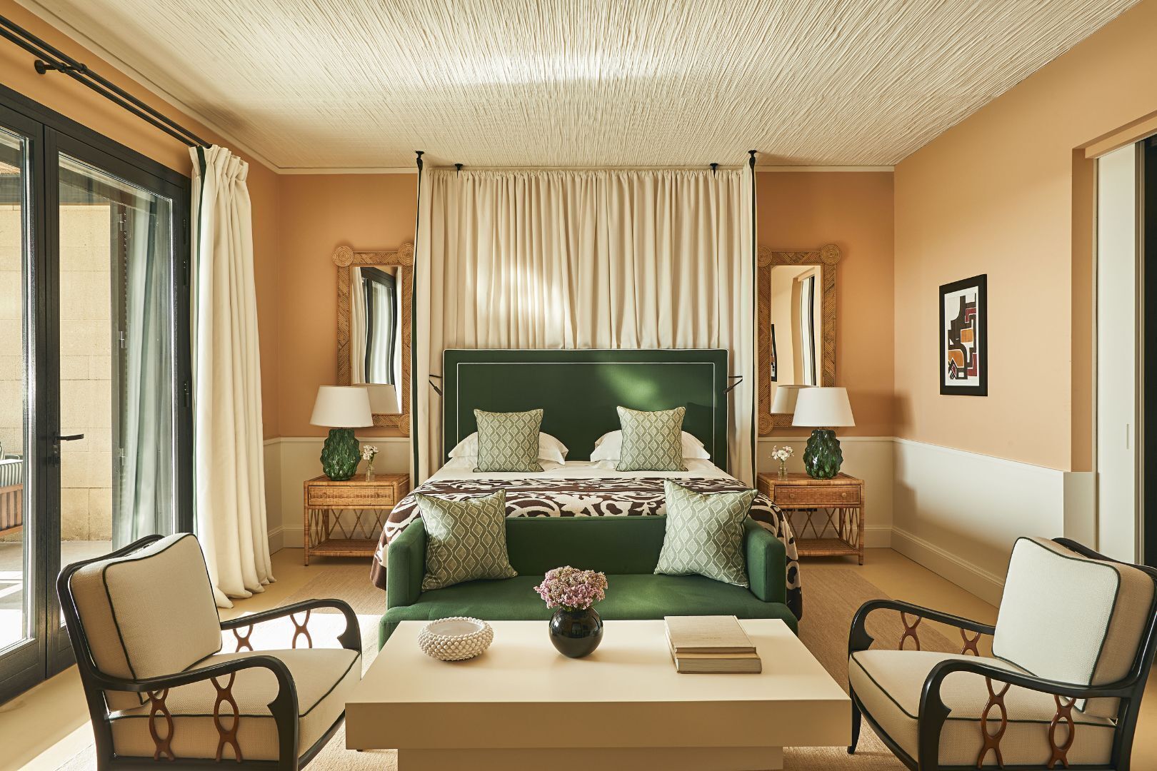 Suite (Peonia) | Minibar, una cassaforte in camera, una scrivania, insonorizzazione