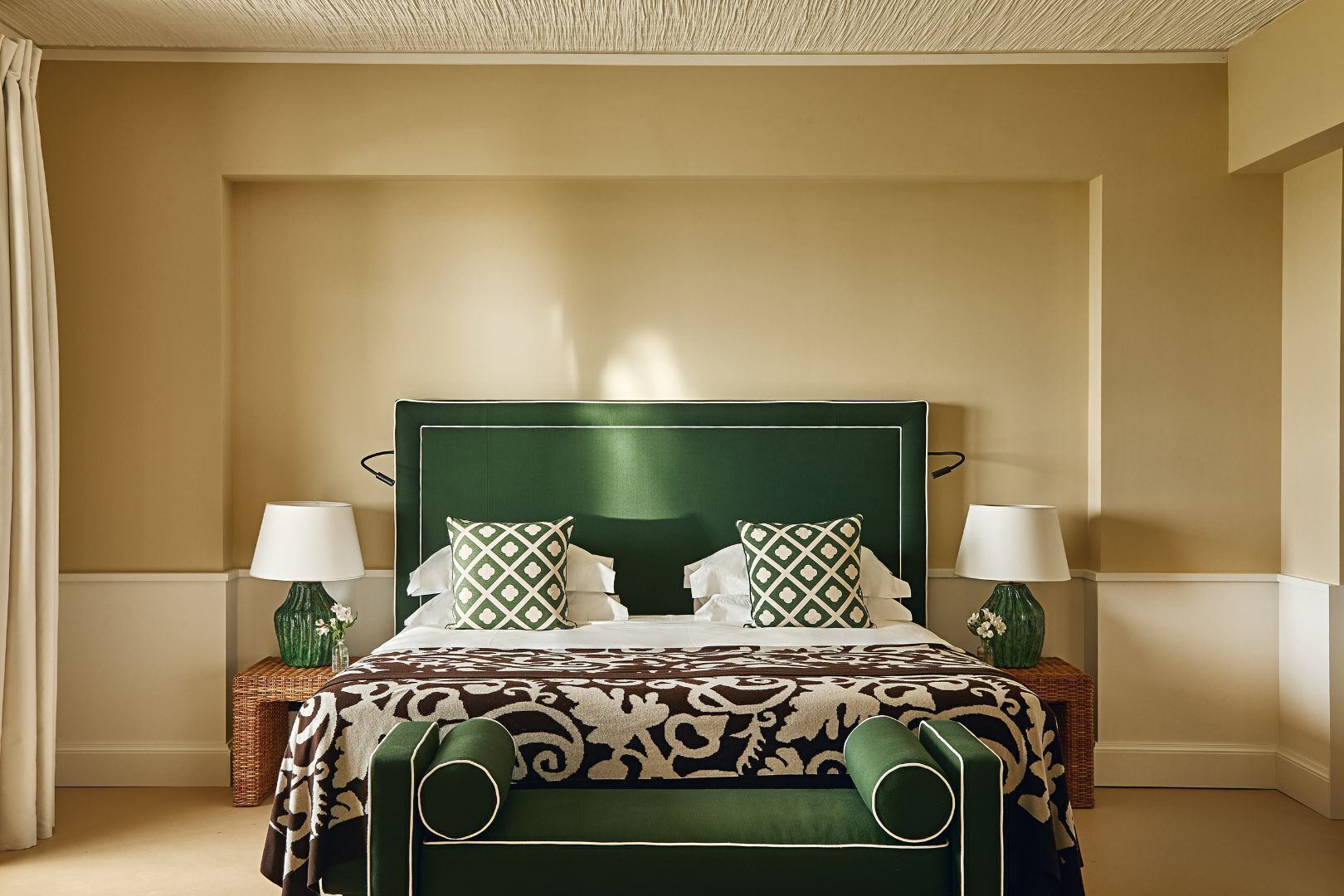 Suite Classic | Minibar, una cassaforte in camera, una scrivania, insonorizzazione
