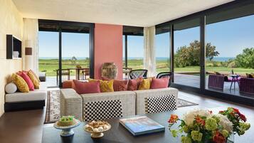 Minibar, in-room safe, desk, soundproofing