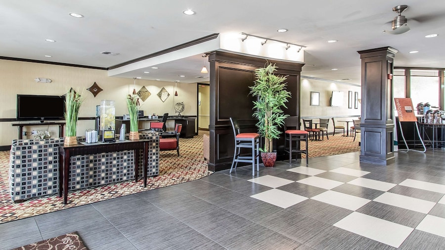 Comfort Suites Lawton Near Fort Sill