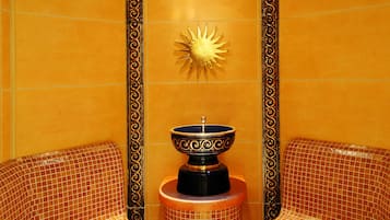 Sauna, steam room, Turkish bath, body treatments, aromatherapy
