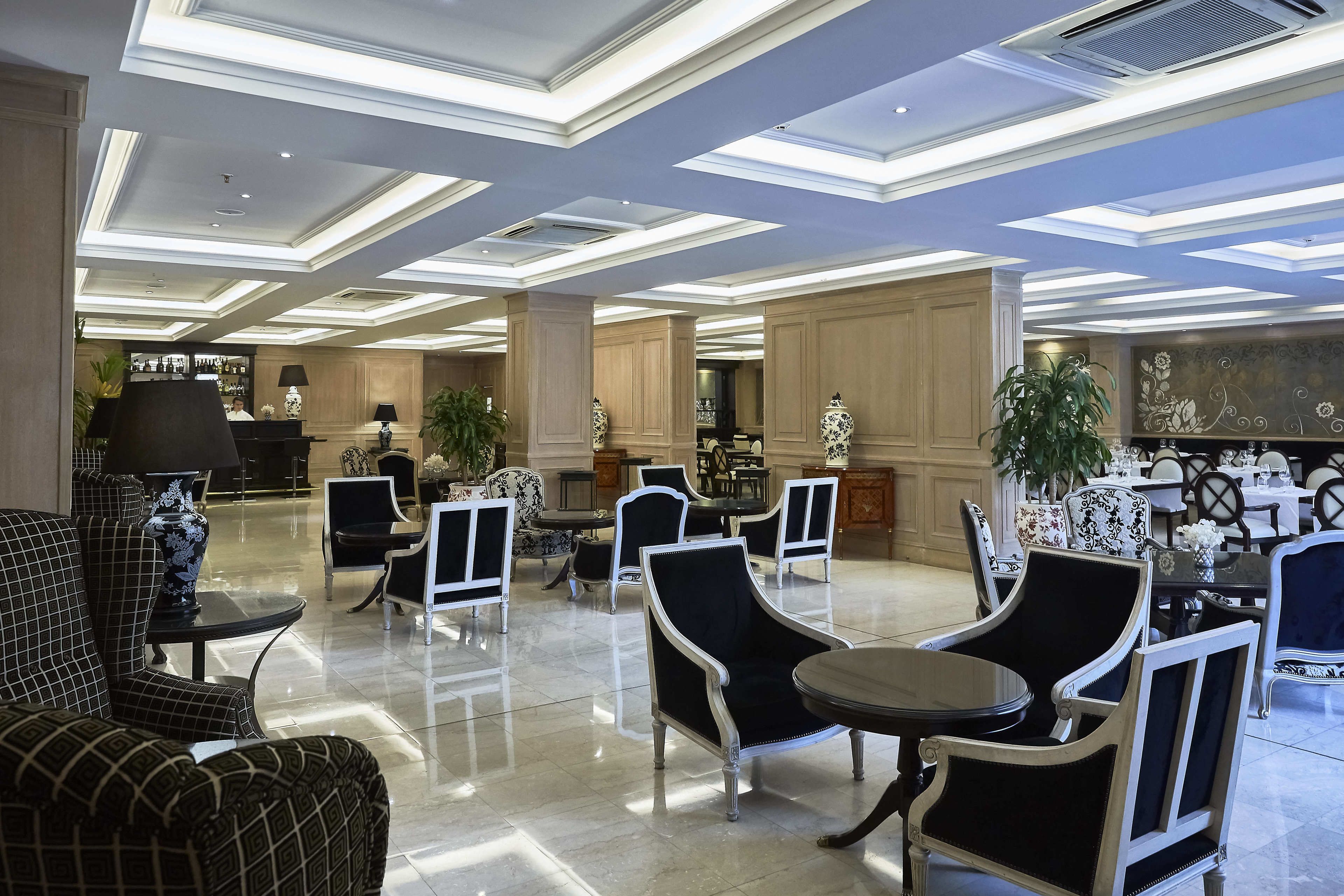 breakfast, lunch, dinner served; regional cuisine