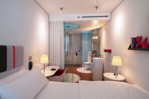 King Room | Ropa de cama de alta calidad y camas con pillow-top 