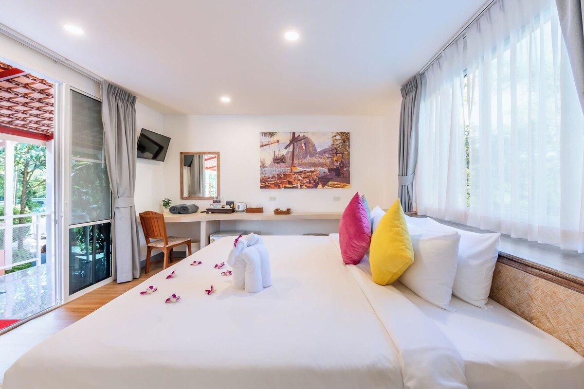 Villa One Bedroom Garden View 36 sqm | Minibar, in-room safe, WiFi (free), bed sheets