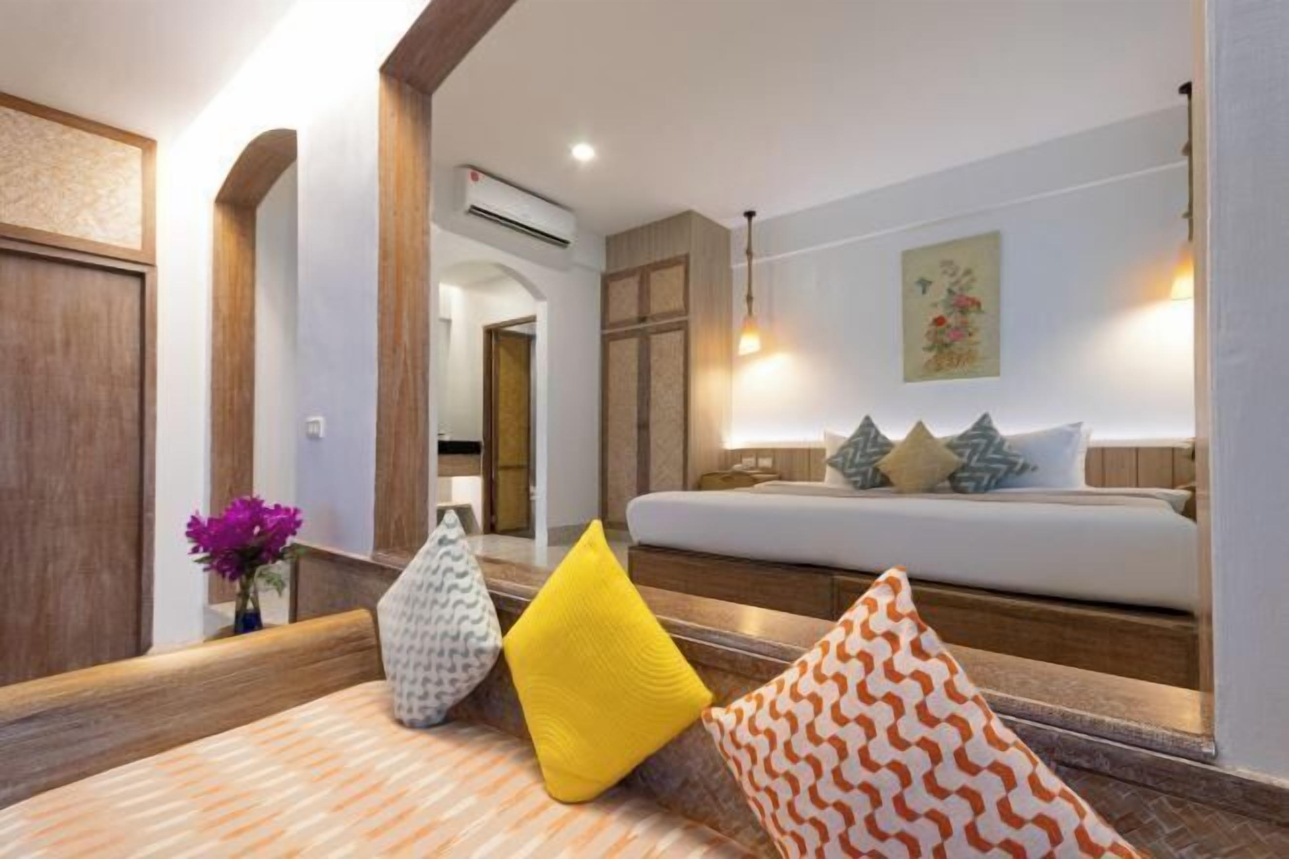 Minibar, coffres-forts dans les chambres, Wi-Fi gratuit, draps fournis