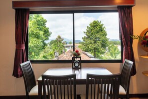 Quadrupla familiare | Area soggiorno | TV LED