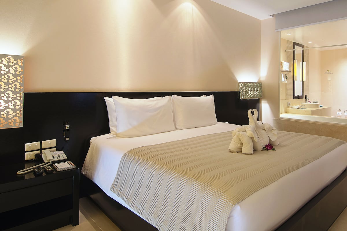 In-room safe, desk, free cribs/infant beds, free WiFi