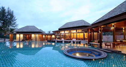 APSARA Beachfront Resort and Villa