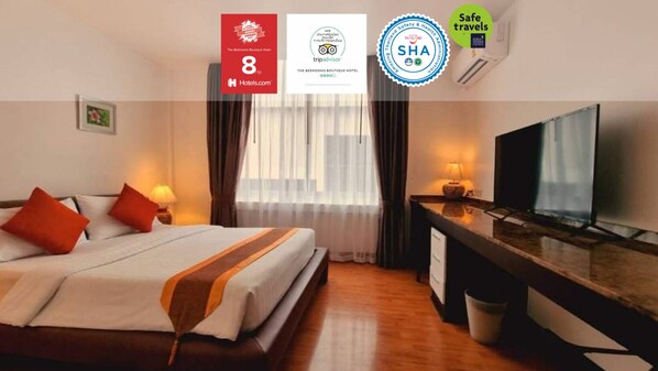 Front of property - The Bedrooms Boutique Hotel (Bangkok)