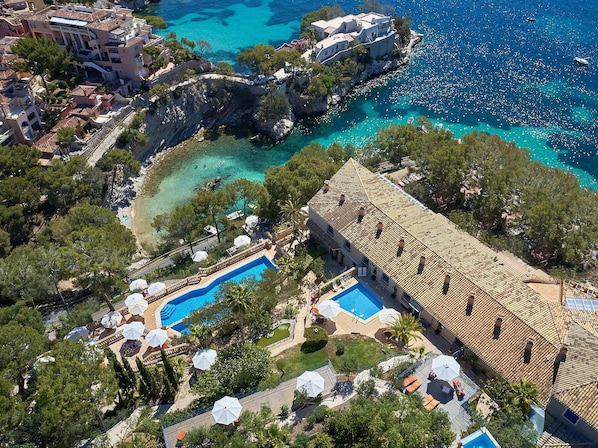 Hotel Petit Cala Fornells En Mallorca Hotels hotel-petit-cala-fornells-en-mallorca-hotels