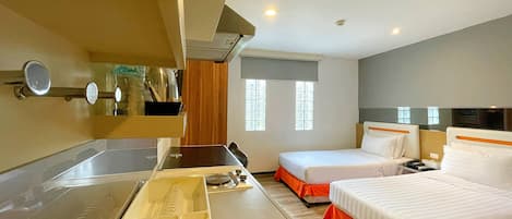 Deluxe Room Twin Beds | Con arredamento individuale, ferro/asse da stiro, Wi-Fi gratuito