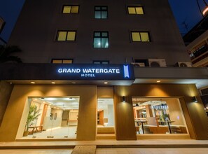 Front of property - Grand Watergate Hotel (Bangkok)