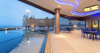 Rodina Beach Hotel