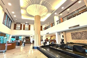 Lobby - Laithong Hotel Ubon Ratchathani (Ubon Ratchathani)