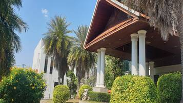 Majoituspaikan julkisivu