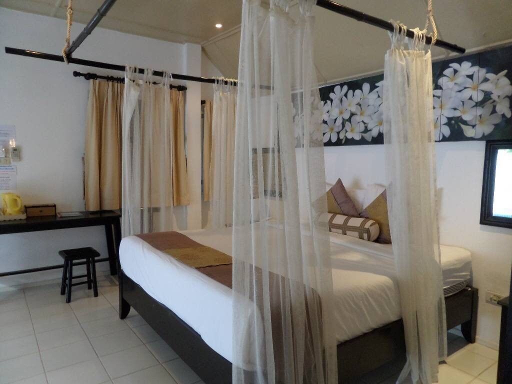 Photo - Lawana Escape