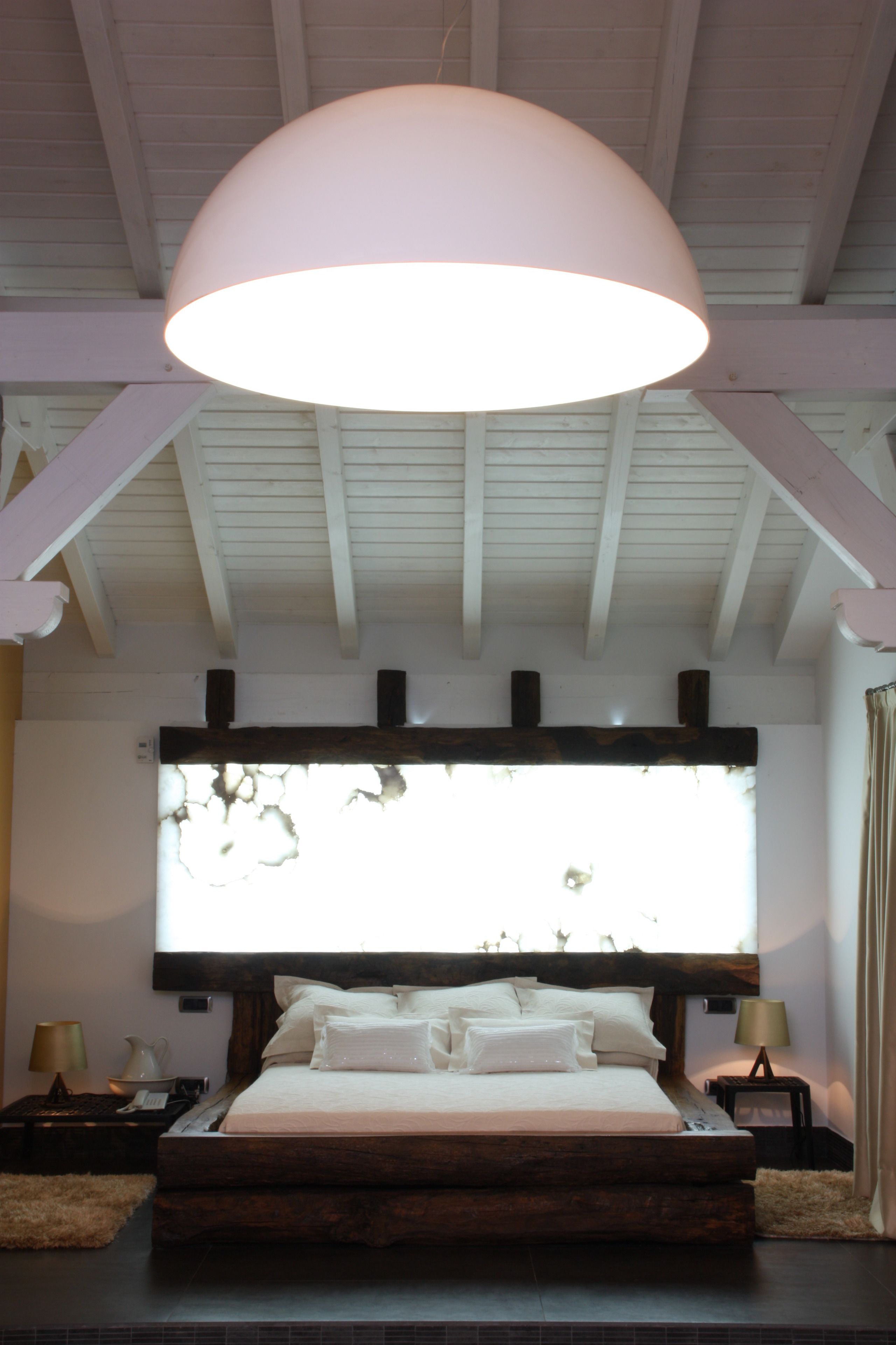 minibar, desk, free cots/infant beds, free wifi